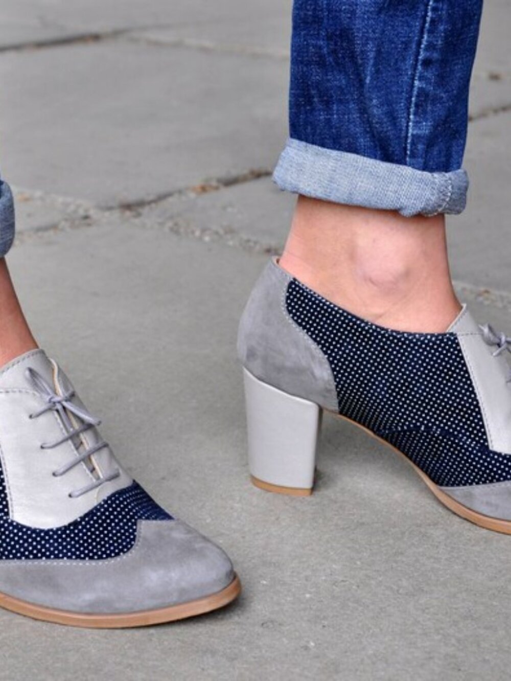 Julia Bo Oxford Pumps in Suede and Leather